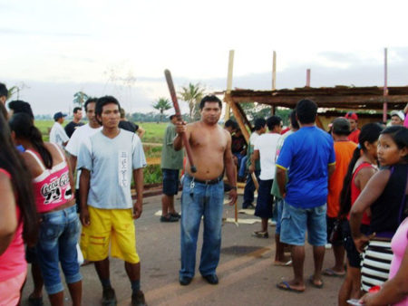 Fechamento da BR 364 no distrito de Extrema