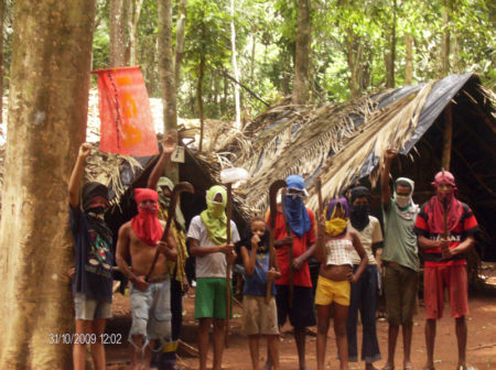 Camponeses da área Oziel Luna no início da tomada de terras