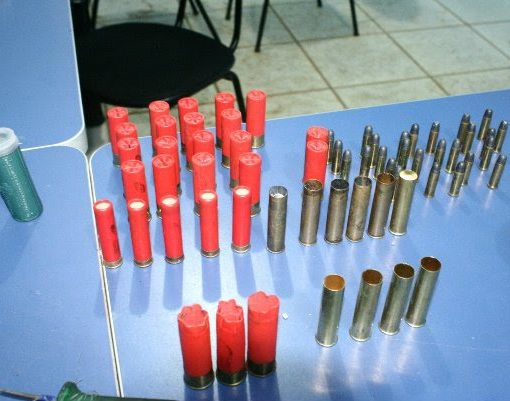Armas apreendidas na fazenda de Ilário Bodanese