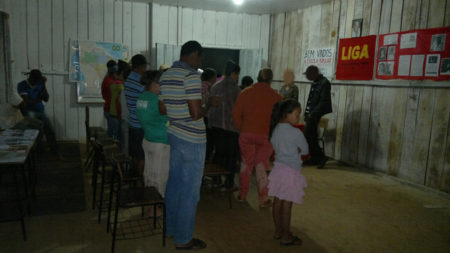 Camponeses batizam Escola Popular com nome de Antônio Dias