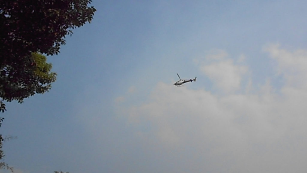 Helicóptero faz incursão em Acampamento